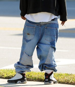 saggy pants trend